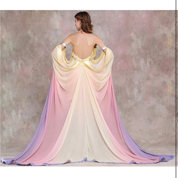 Padme Lake Dress - Picture 3 of 10